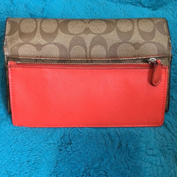 Coach orange Peyton envelope wallet - Picture 9 of 9